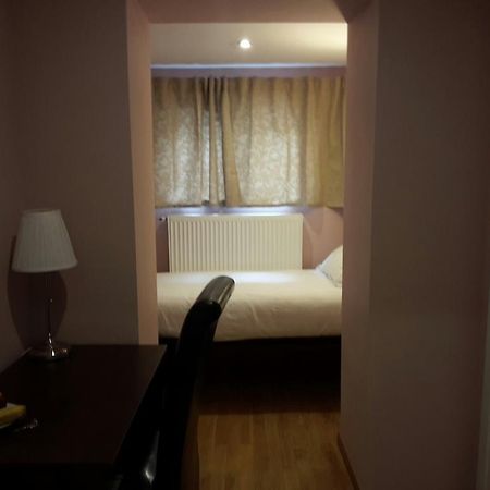Eu Guesthouse Brussels Phòng bức ảnh
